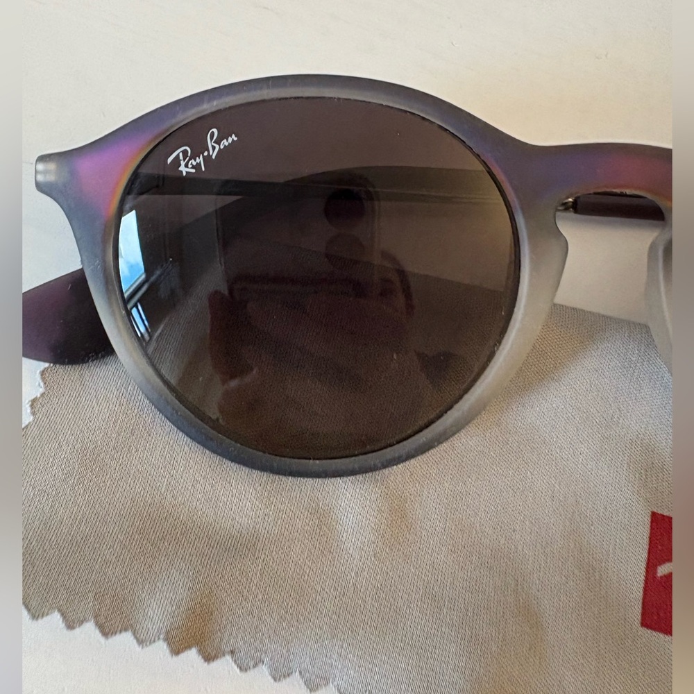 Ray-Ban Purple Print Sunglasses RB4243 6223/11 49-20 145 3N - Picture 3 of 6